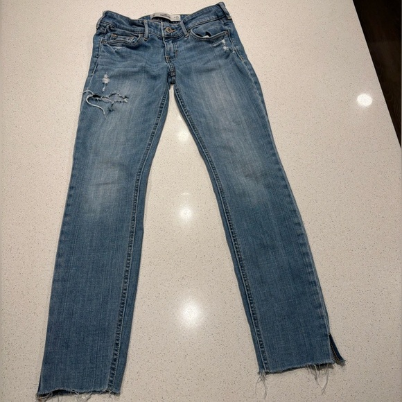 Hollister Blue Straight Distressed Jeans, size 25 x 31 - Picture 1 of 8